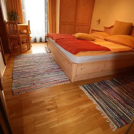 Haus Hartl Guest house Saalfelden