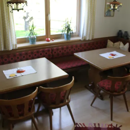 Haus Hartl Guest house